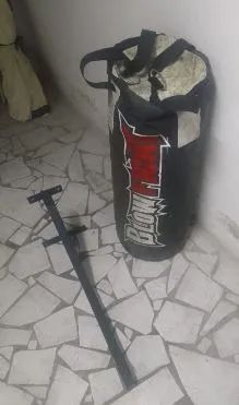 Boxing Saco e Suporte Vem pegar e desfrute
