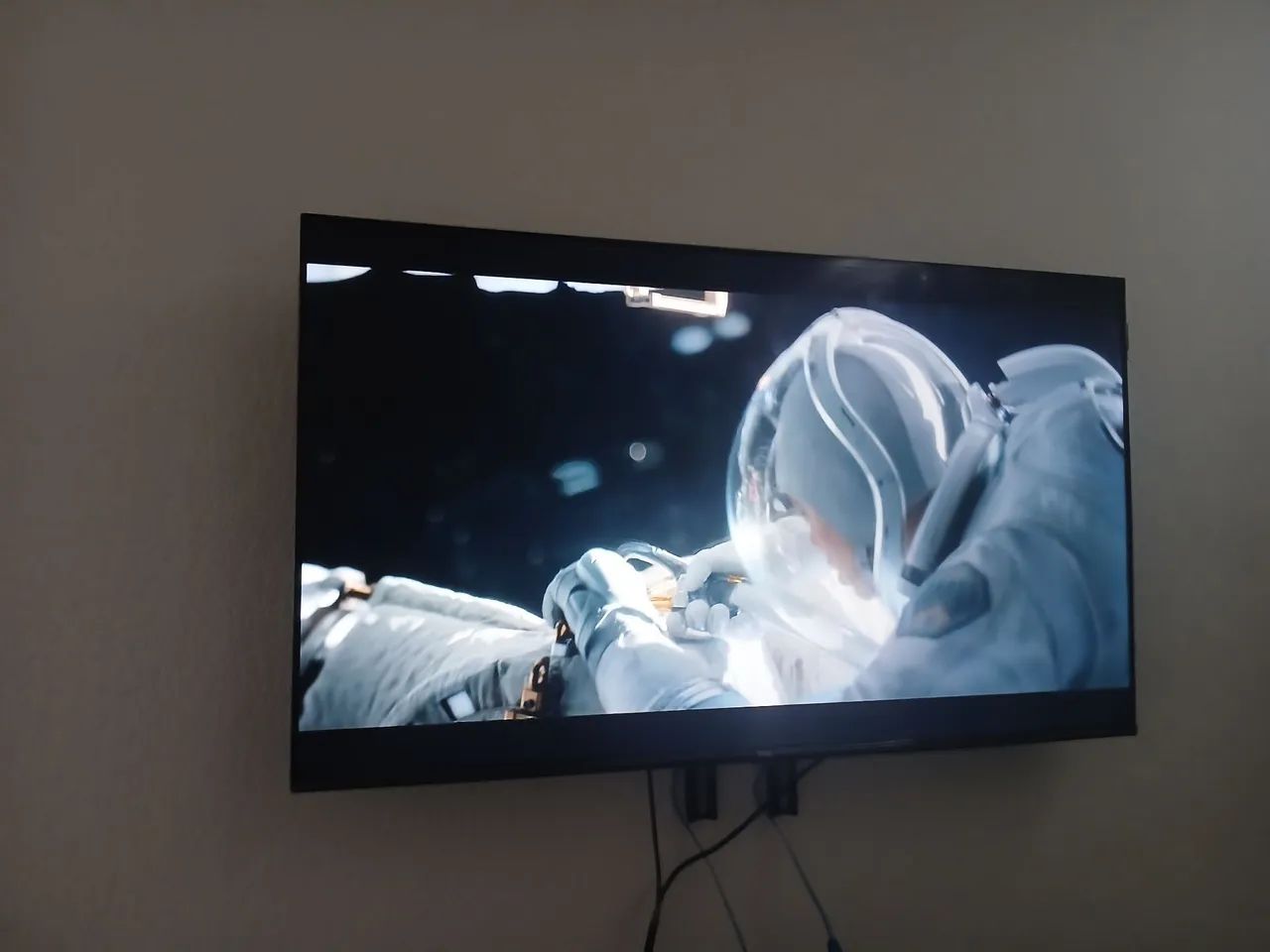 TV 43 POLEGADAS TCL semi nova