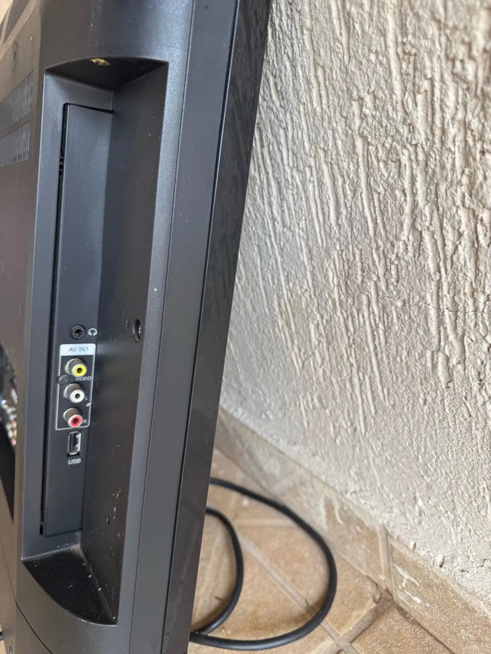 TV AOC 32" LCD LC32W053 - Foto 4