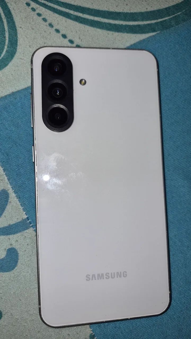 Samsung A56 