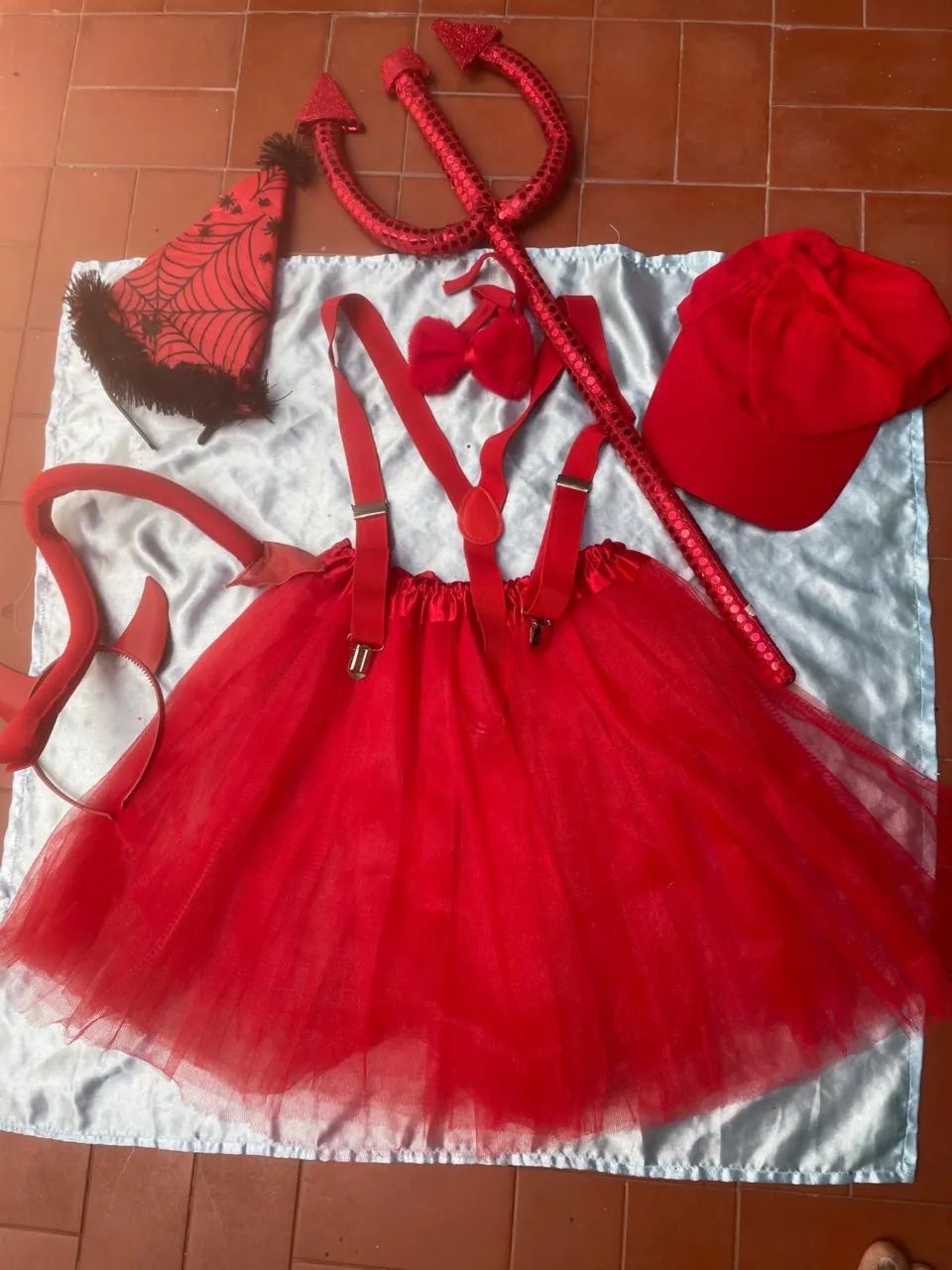 Saias de tule adulto e acessórios 