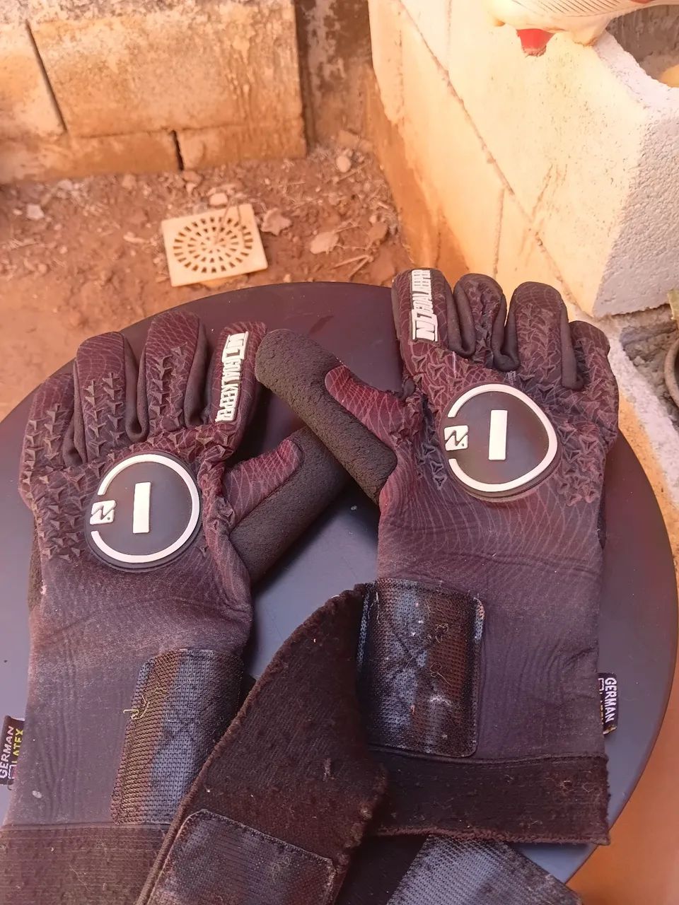 Luva de goleiro (N1) - Foto 2