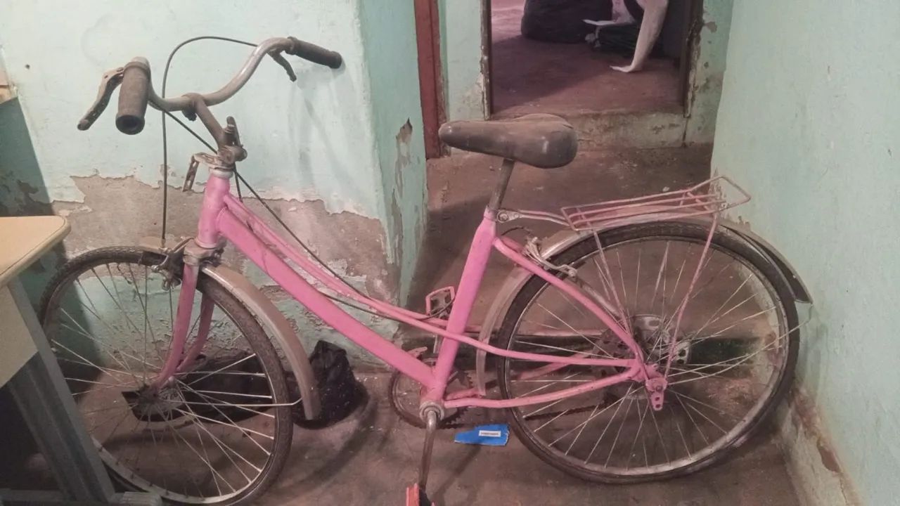 Bicicleta antiga  - Foto 2