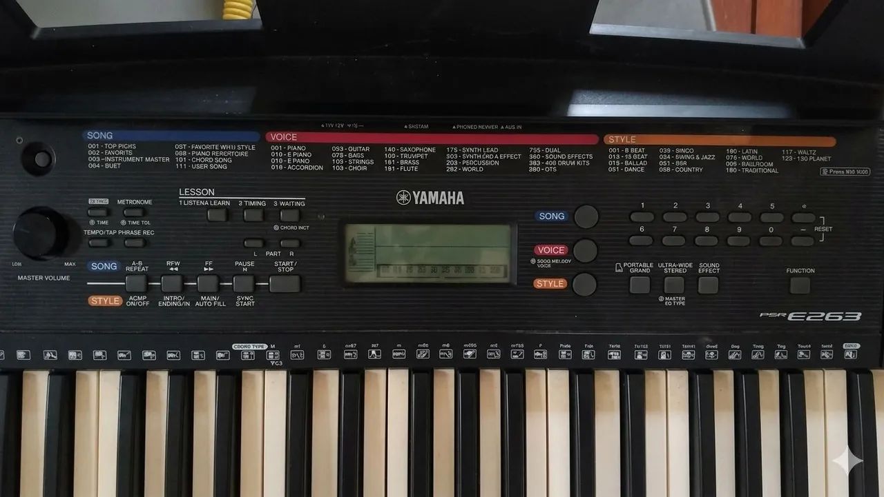 Teclado Yamaha PSR-E263 + Suporte - Funcionando perfeitamente - Foto 2