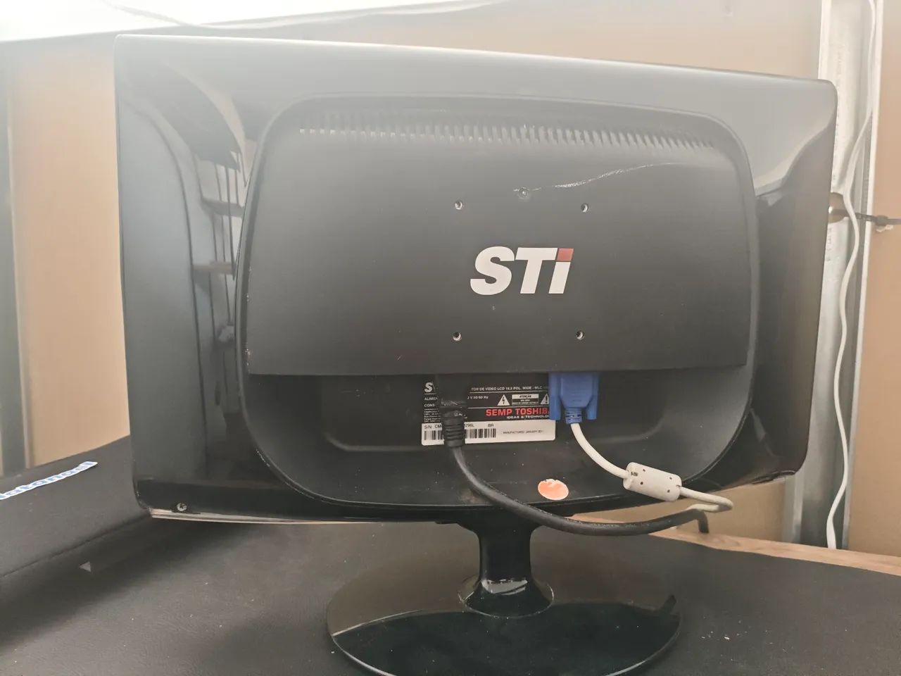 Monitor STI 18,5 Polegadas com fonte  - Foto 2
