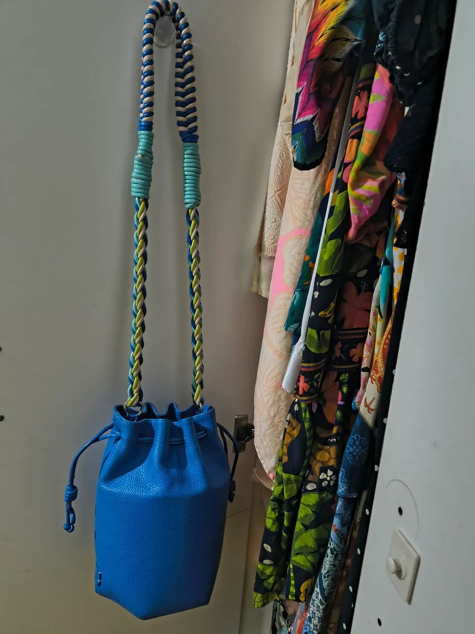 Combo roupa e bolsa,marcas Farm,Arezzo, Schultz  - Foto 4
