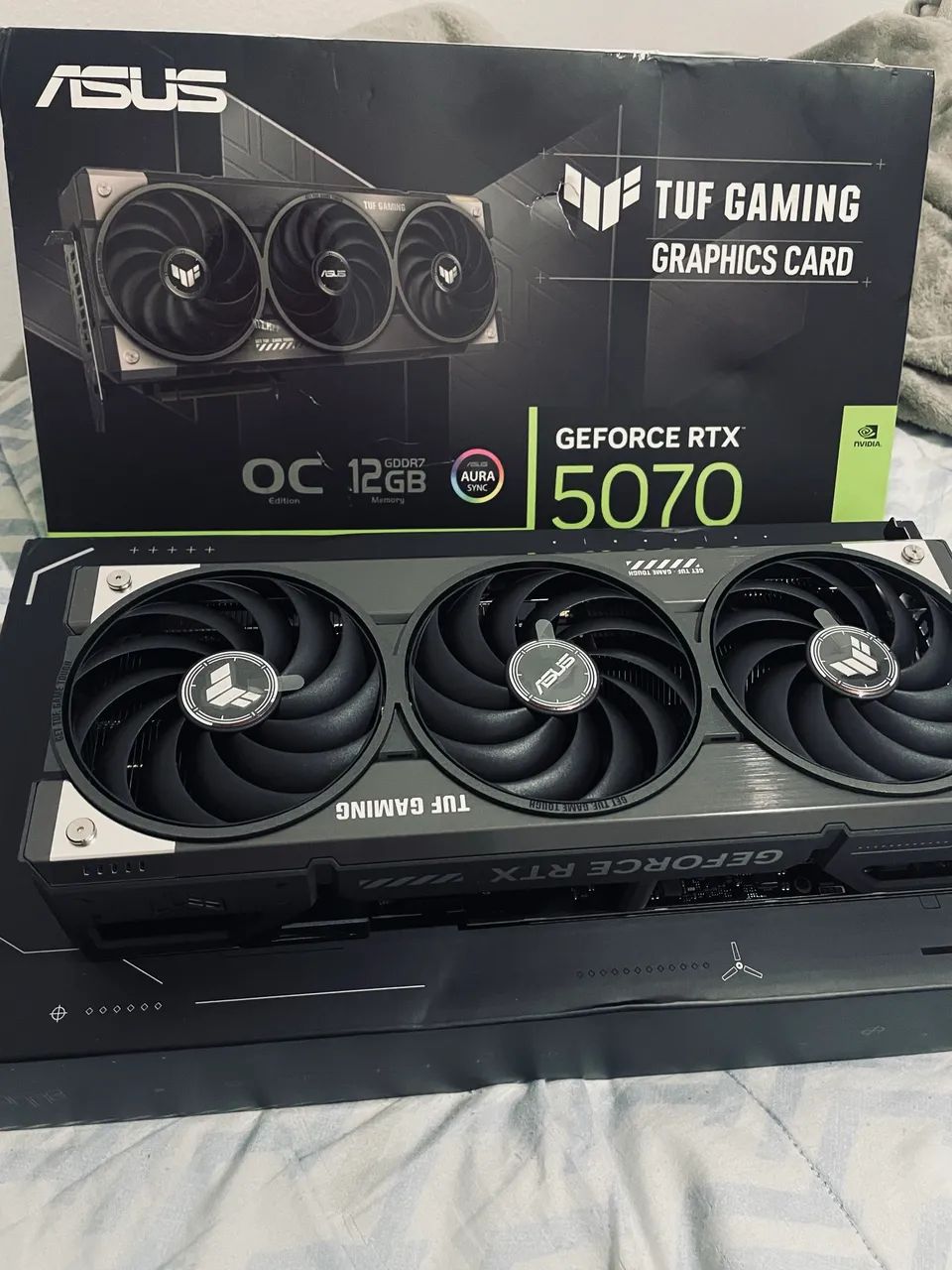 RTX 5070 TUF GAMING - Foto 5