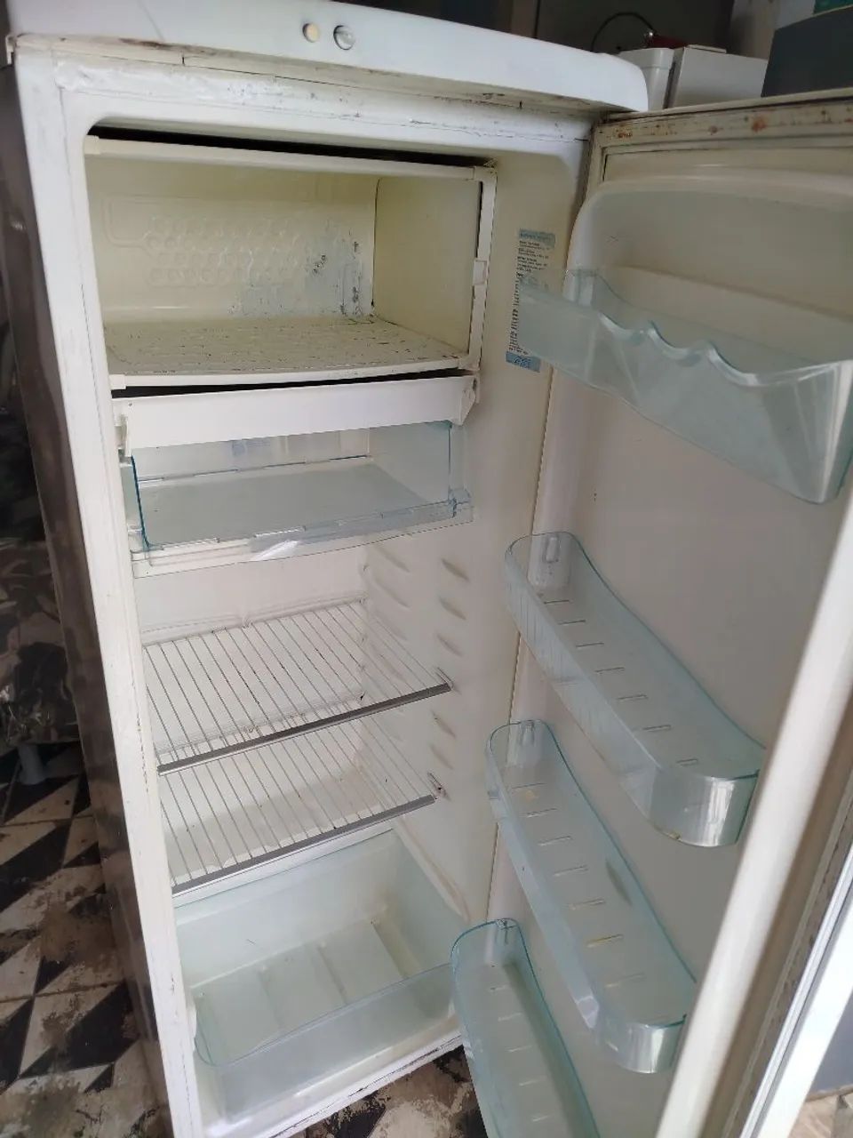 Geladeira Electrolux funcionando perfeitamente - Foto 2
