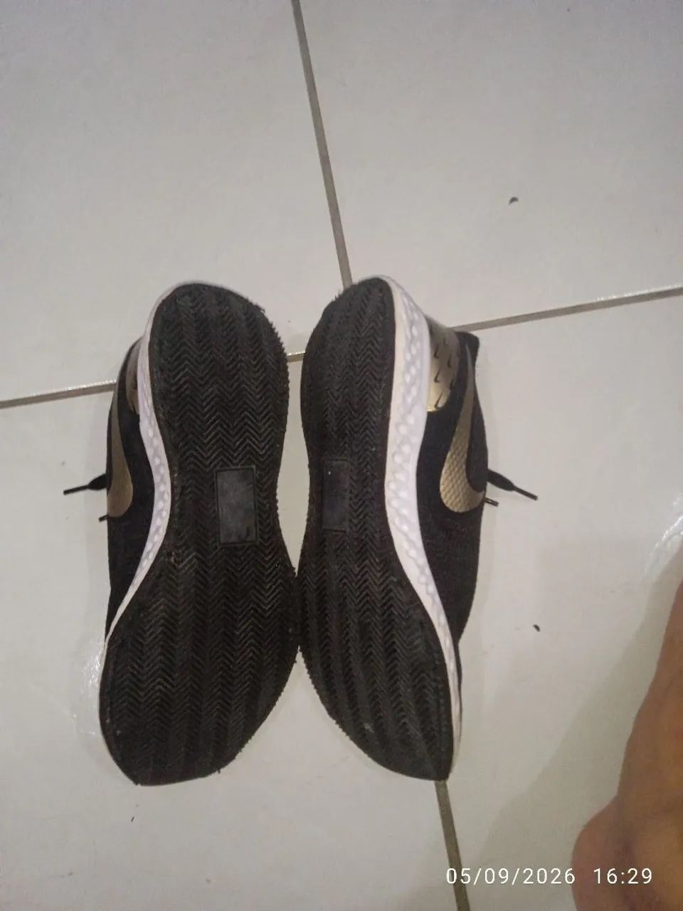 Sapato Nike Revolution - Foto 3