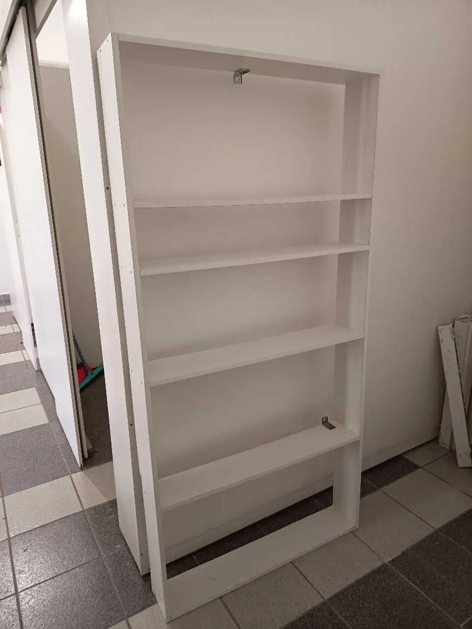 Estante de MDF bem conservada  - Foto 2