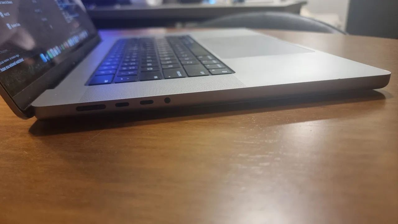 MacBook Pro M2 Max - 96GB 2TB - Foto 4