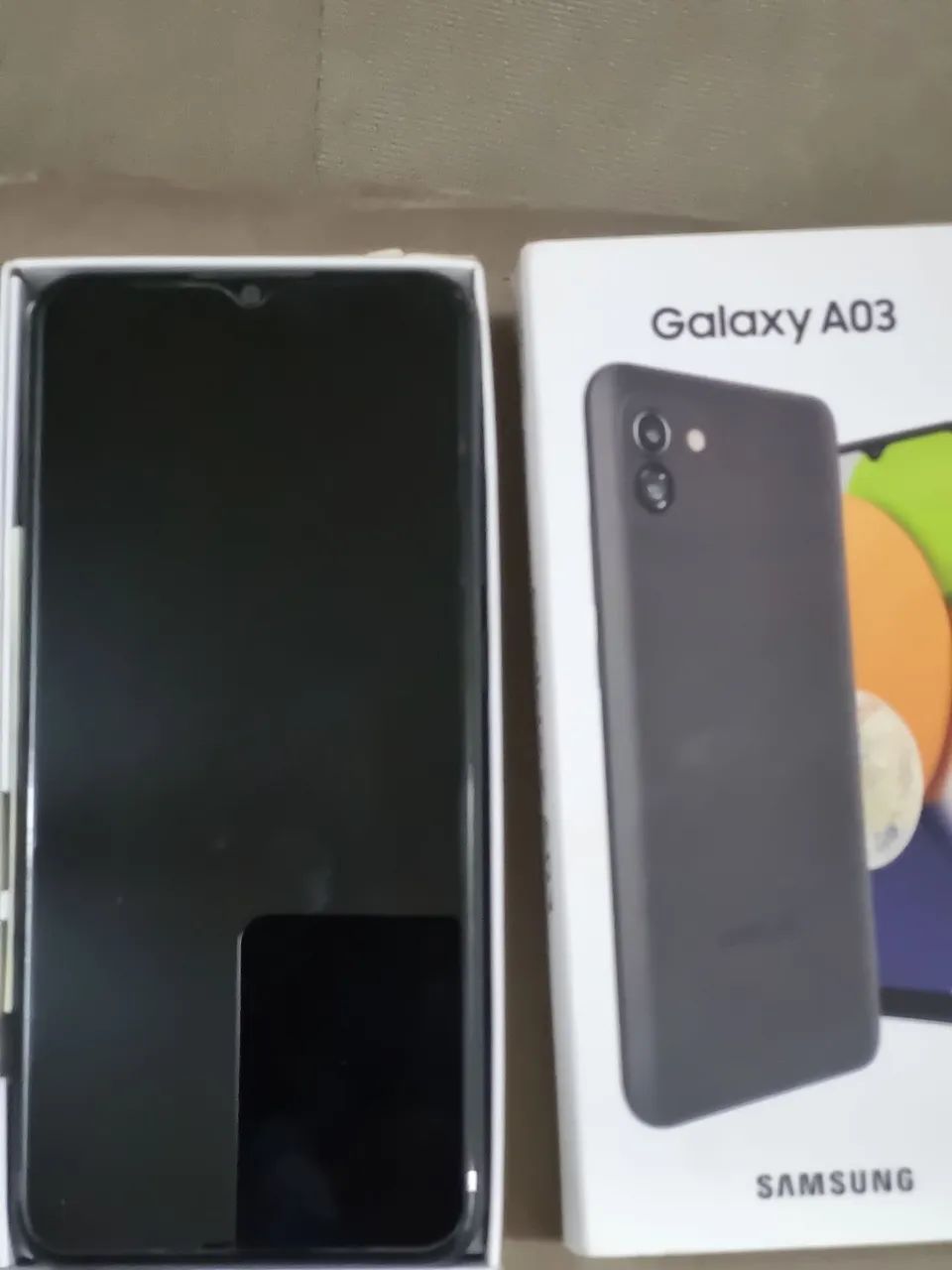 Celular muito conservado 
