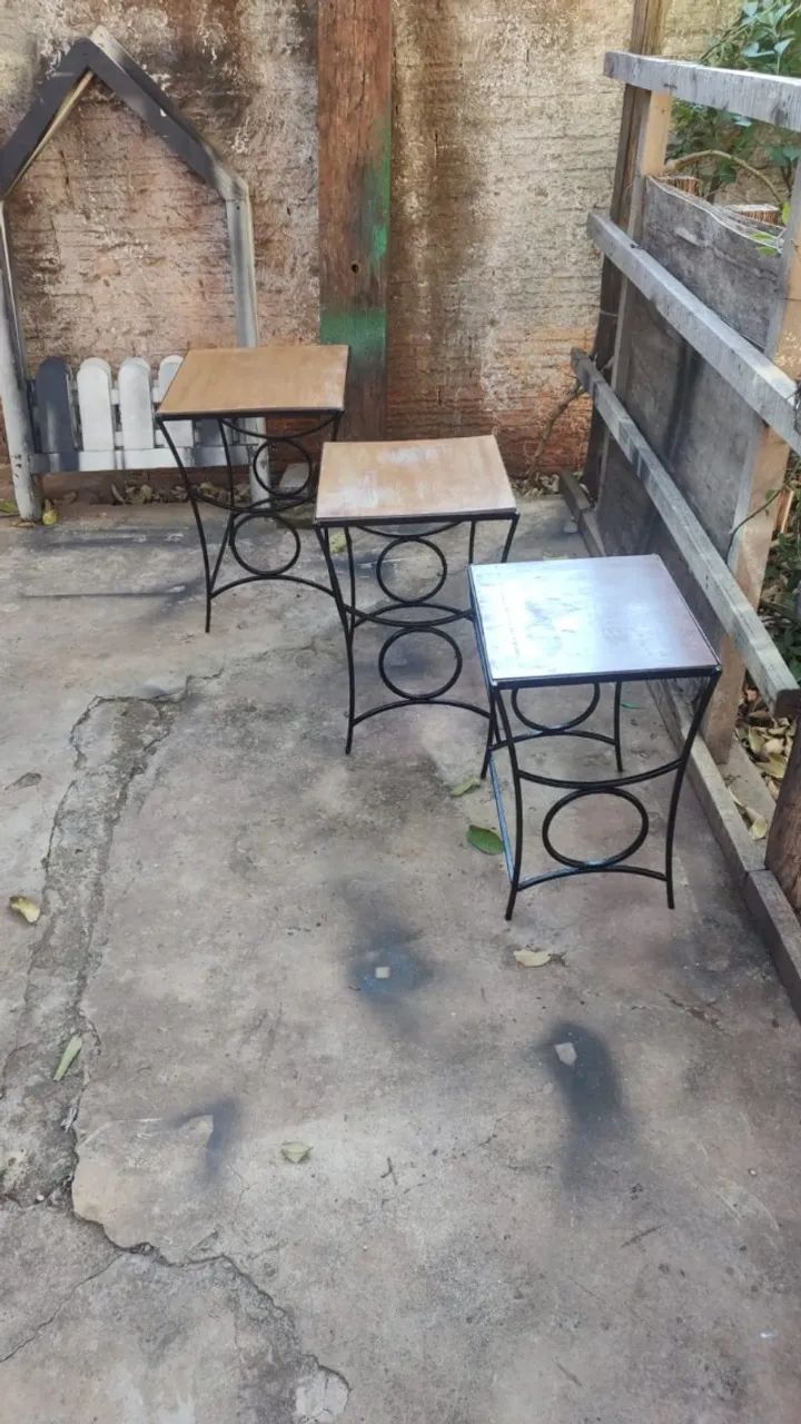 Conjunto de mesas antigas! - Foto 5
