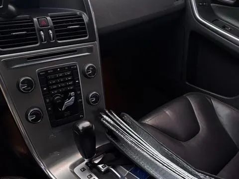 Volvo Xc XC 60 2.0 T5 5p 2012
