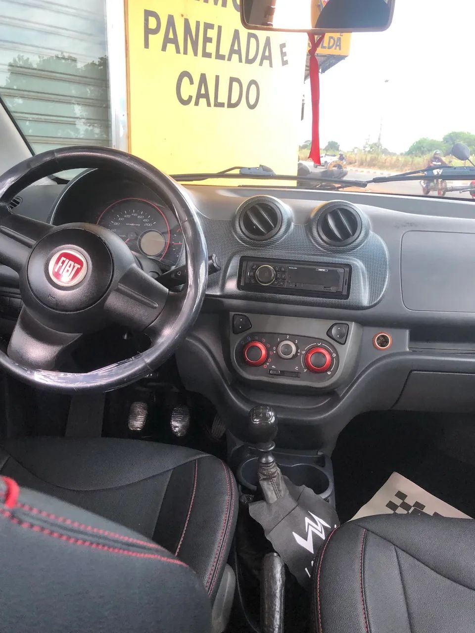 Fiat Uno Sporting 1.4 EVO Fire Flex 8V 4P 2012 - Foto 5