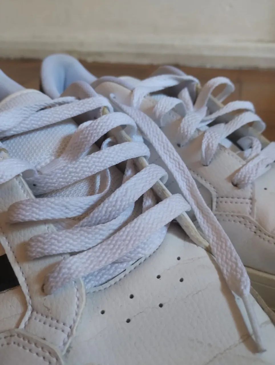 Tênis Adidas 41 - Foto 2