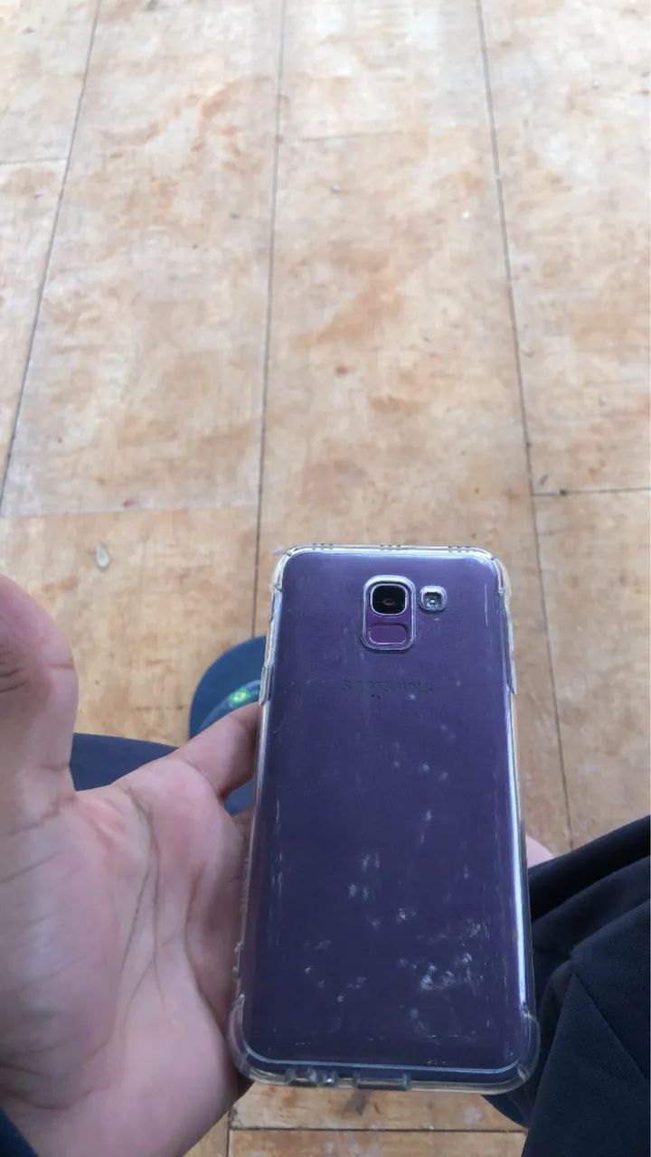 Samsung J6 - Foto 2