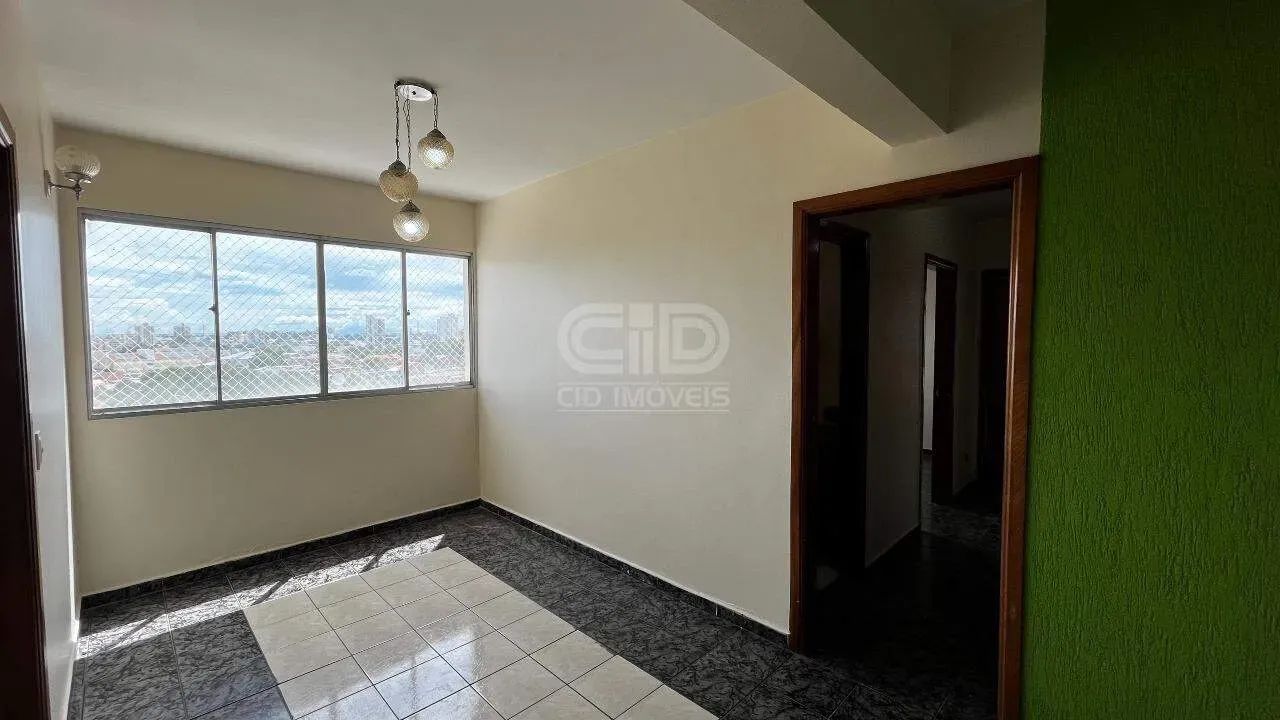 Apartamento com 3 Quartos no Edifício Bandeirantes - Foto 2