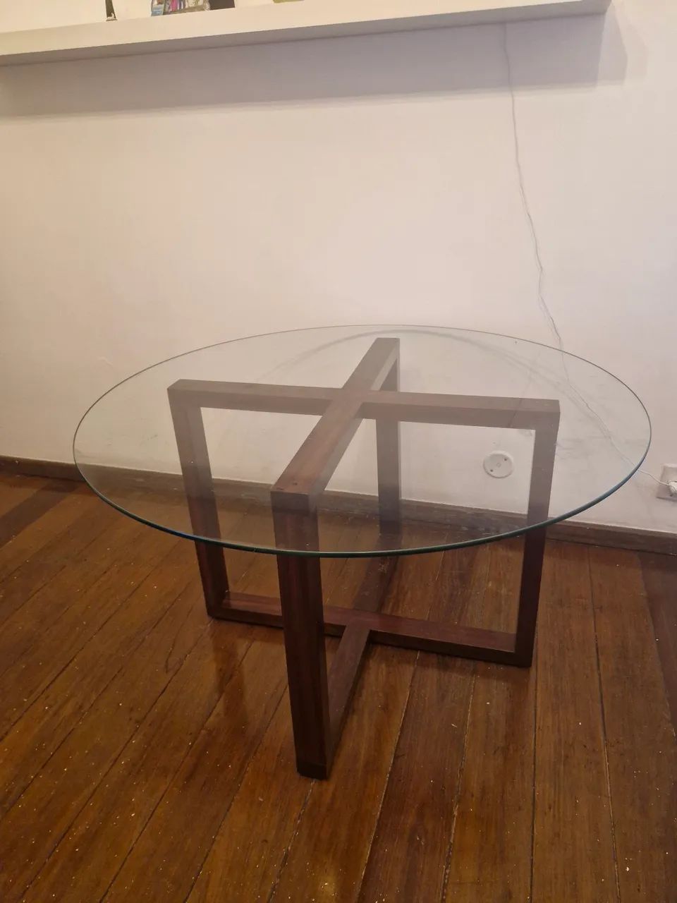 Mesa jantar tampo de vidro e Base de madeira