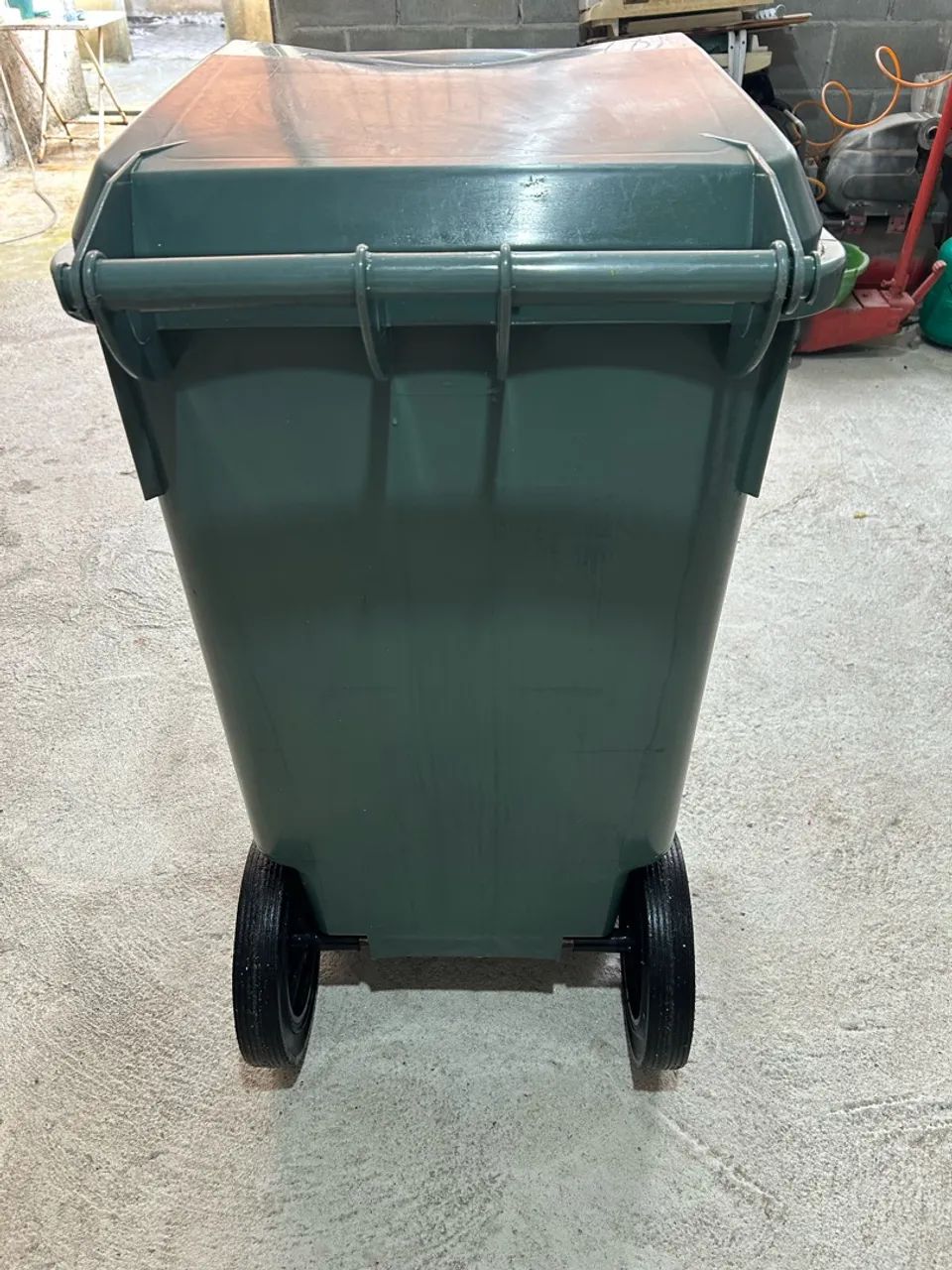 Lixeira 240 litros 