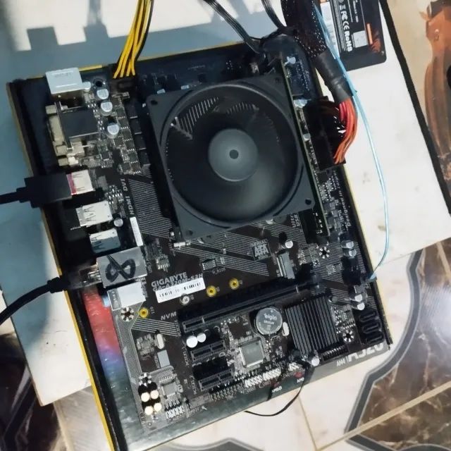Ryzen 3 2200g + 4gb DDR4 + Placa Mãe funcional mas com problemas