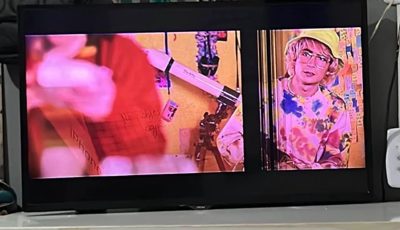 Tv smart aoc com defeito 