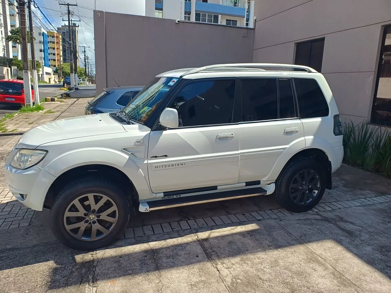 Mitsubishi Pajero Pajero TR4 2.0/ 2.0 Flex 16V 4x4 Aut. 2015