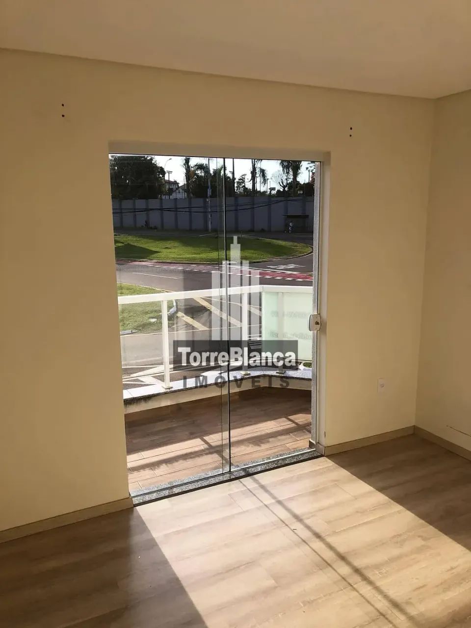 Apartamento Semi Mobiliado à Venda com 3 Quartos - Foto 3