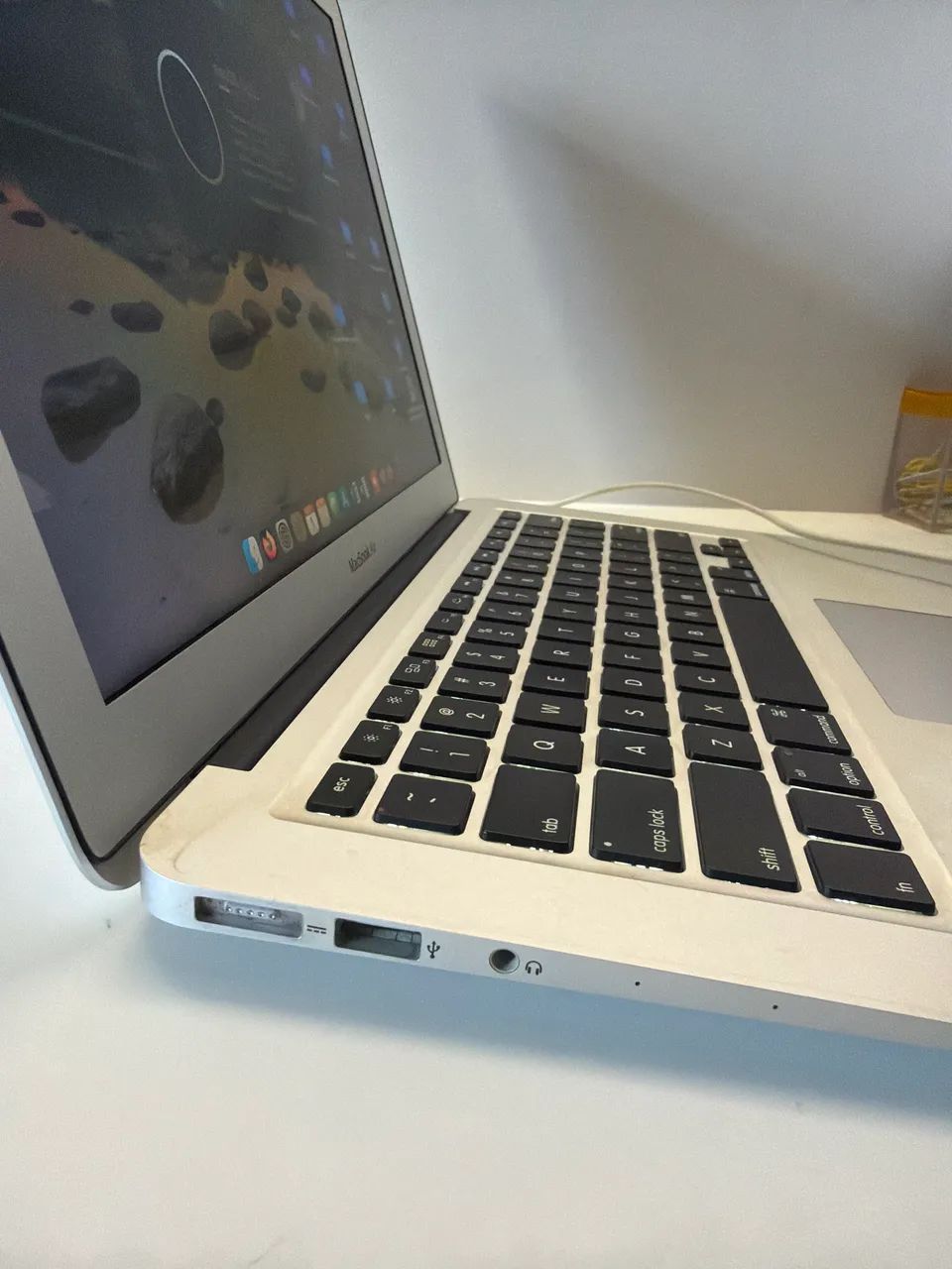 MacBook Air 13 Intel Core i5 4GB SSD macOS Big Sur - Foto 5