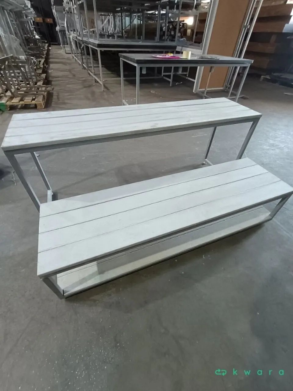 Mesa e banco