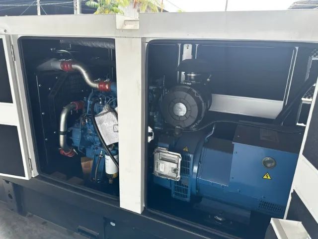 GERADOR A DIESEL 110/120 kVA - TRIFÁSICO - NOVO - Foto 3