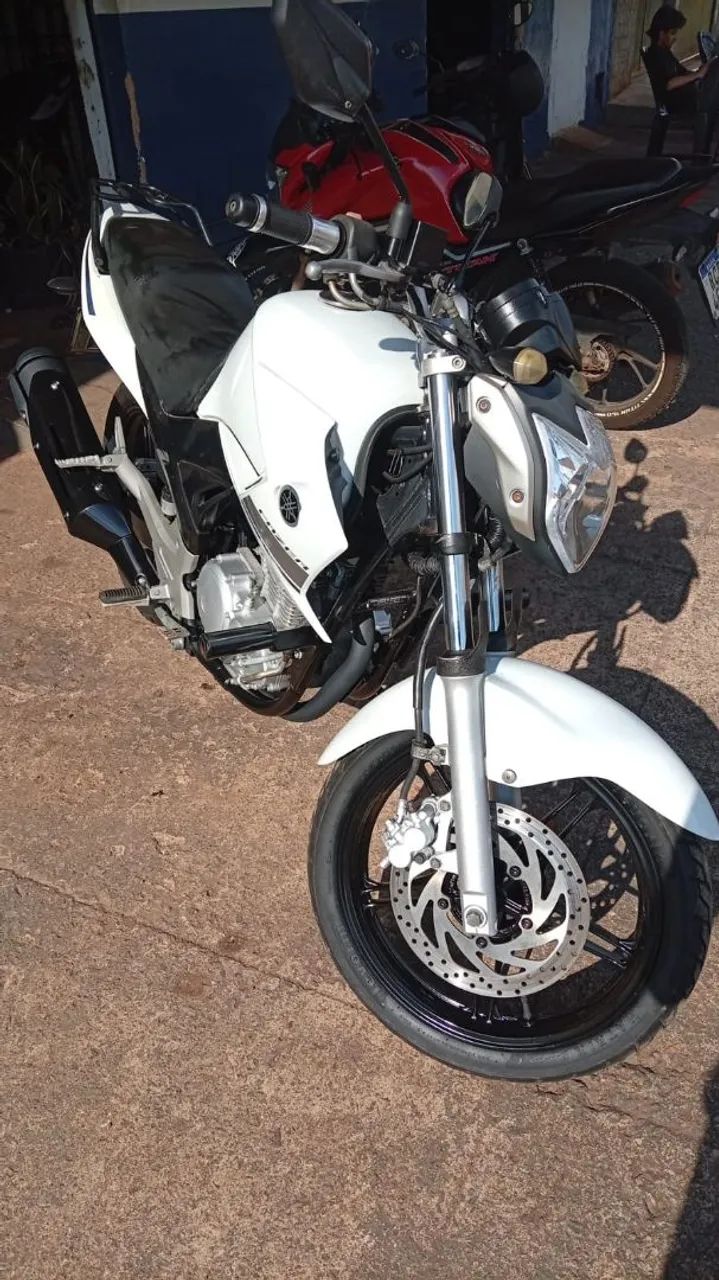 Fazer 250