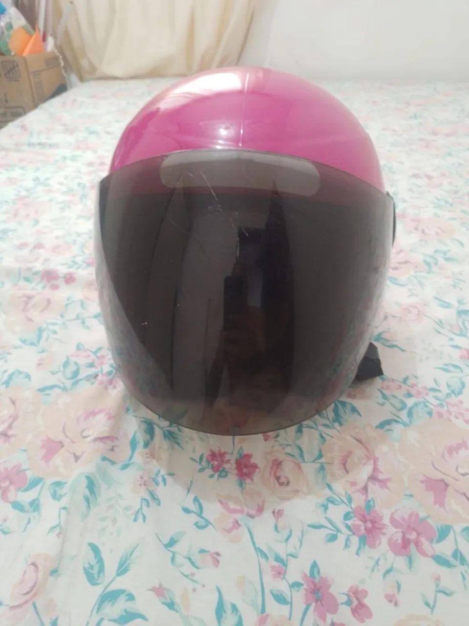 Capacete estado de novo