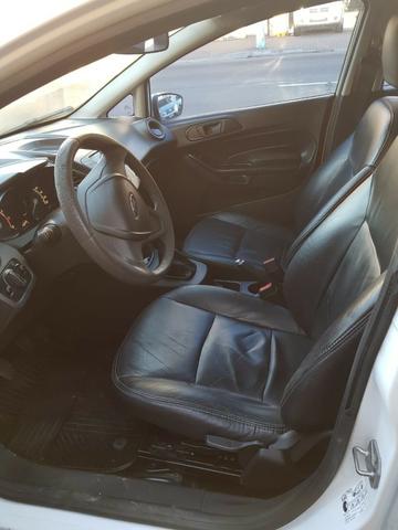 Ford Fiesta - Foto 11