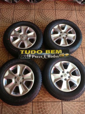 Jogo de rodas com pneus Renault Duster -Oroch - Captur Aro 16 com pneus Bridgestone ! - Foto 2