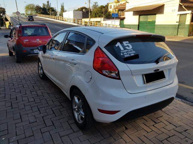 Ford Fiesta - Foto 2