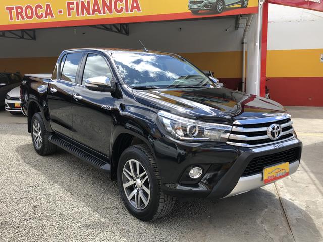 Toyota Hilux SRX 2.8 Diesel 2017 - Foto 3