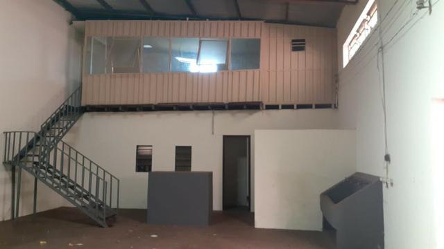 Vendo Excelente salão comercial na Av. Mascarenhas de Moraes - Foto 4