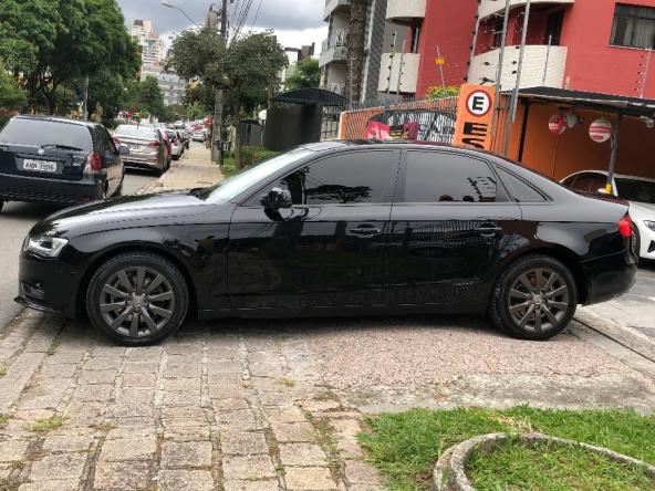 Audi A4 TFSI - Foto 4