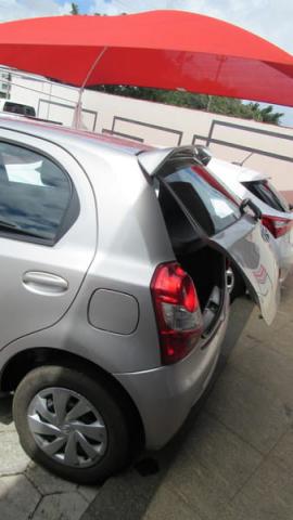 TOYOTA ETIOS HB X - Foto 5