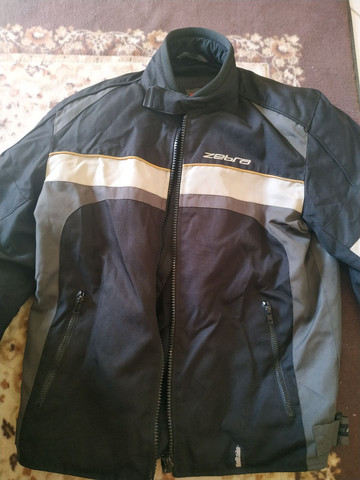 Jaqueta motociclista - Zebra - Usada - ( M ) - Foto 3