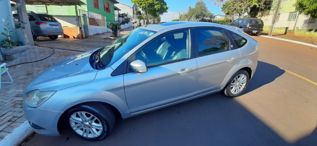 Vendo ford focus hatch 2.0 aut. flex - Foto 13