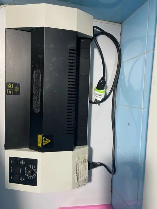 Laminadora de Plastificar A4 - Usada - Foto 3