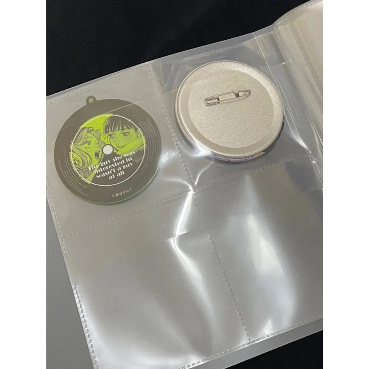 Fichário / Binder para armazenamento de bottons ou acrílicos - 24 bolsos - Foto 3