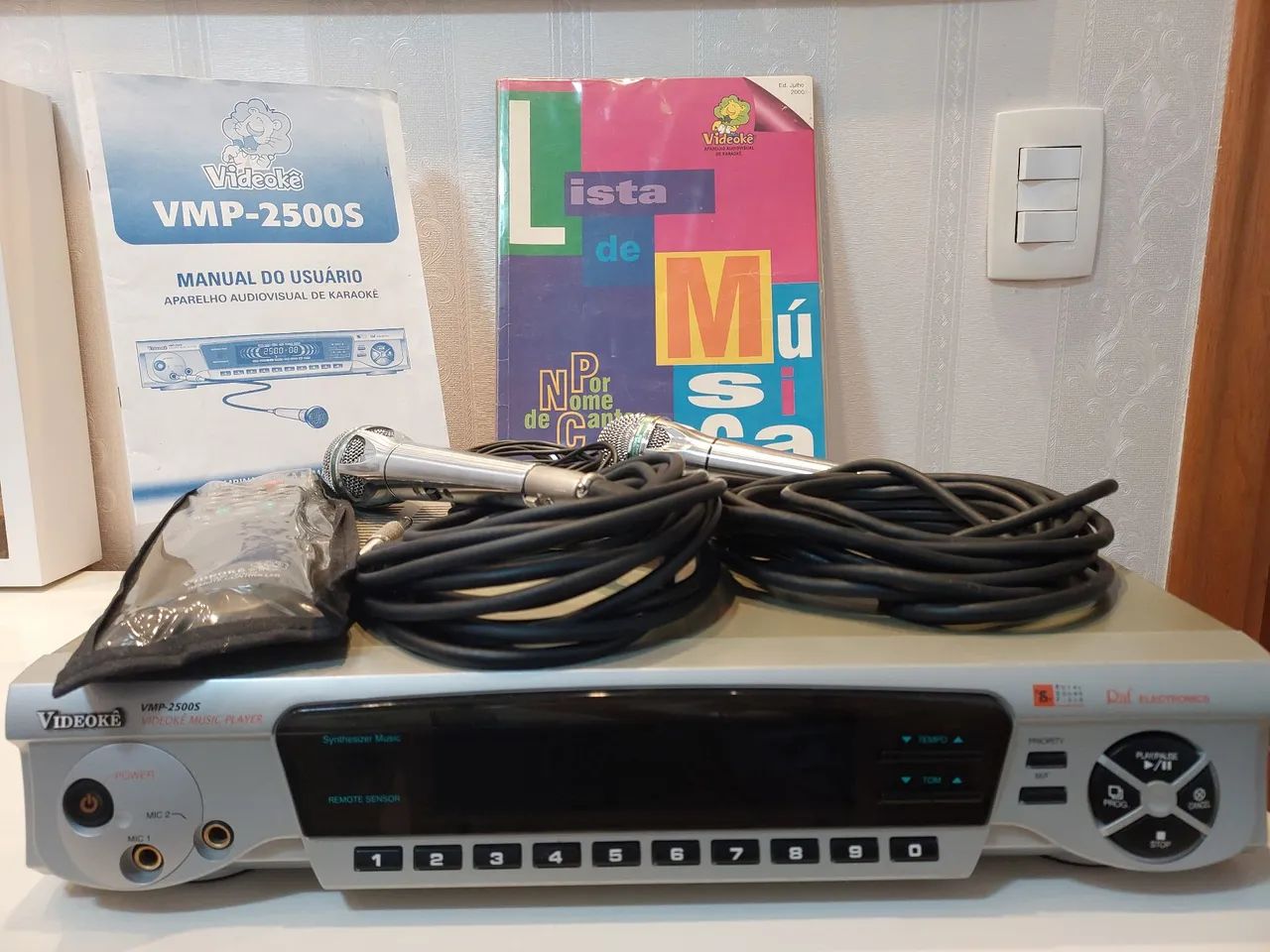 Videoke Raf Electronics VMP-2500S com 2 Microfones