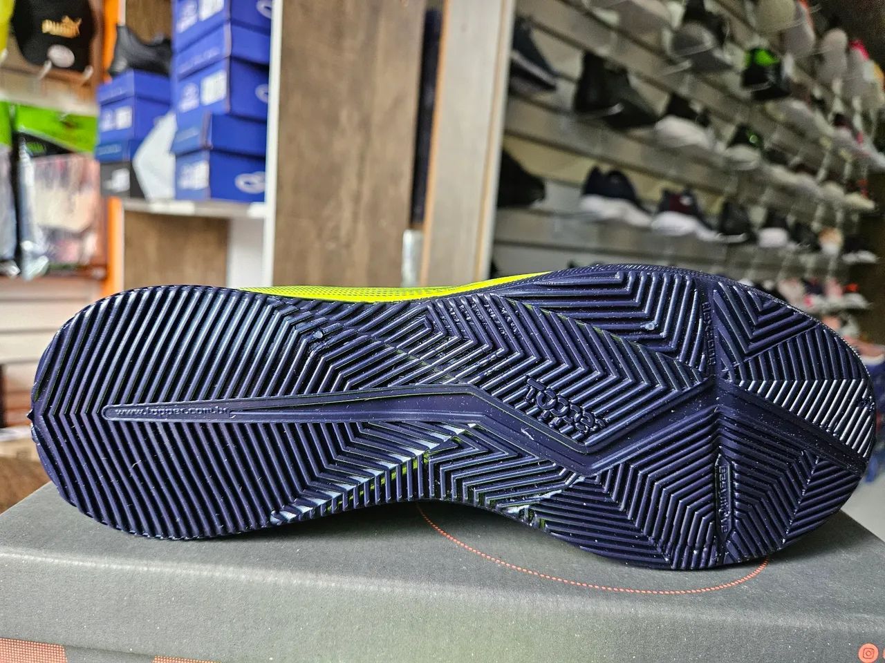 PROMOÇÃO CHUTEIRA DE FUTSAL TOPPER SLICK ORIGINAL  - Foto 2