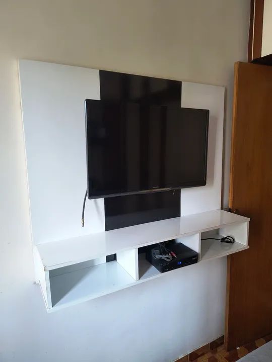 Painel para tv branco e preto  - Foto 5