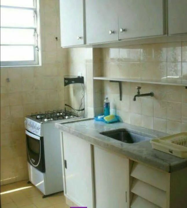 Apartamento 80 metros da praia. Garagem garantida e elevador.  Arejado. - Foto 8