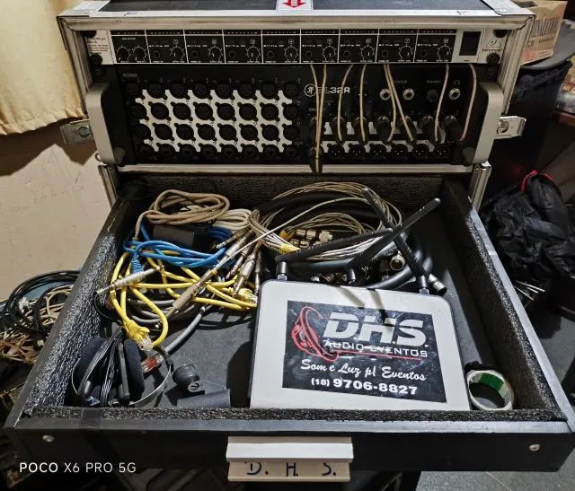 Mesa de som digital Mackie DL 32 R