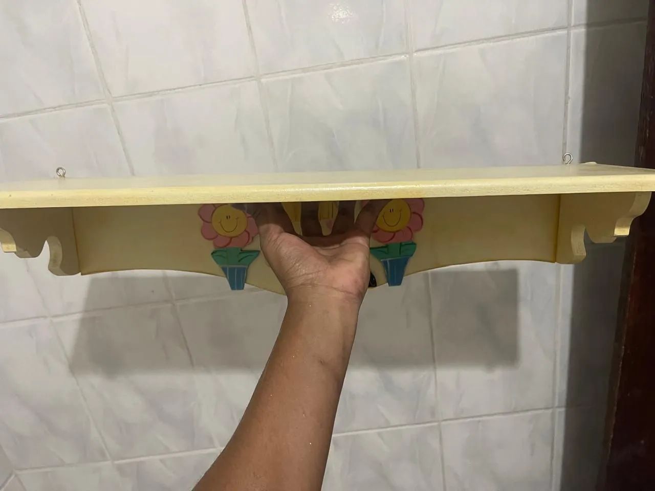 Prateleira Infantil Decorada com Flores - Foto 2